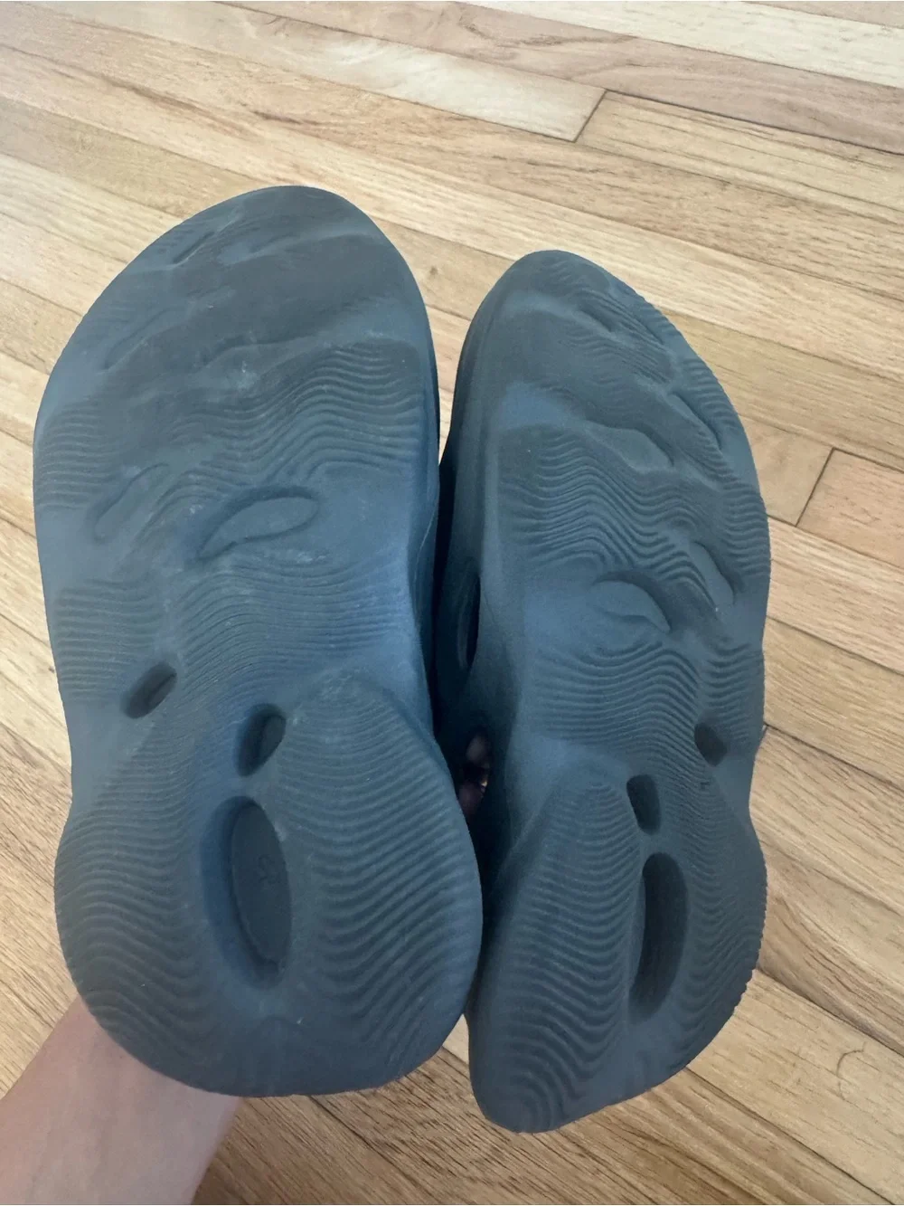 ADIDAS Yeezy Dark Gray Onyx Foam Runner Shoes